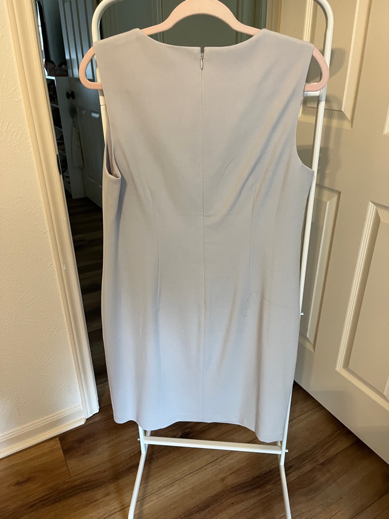 The Limited Light Gray Sleeveless V-Neck Shift Dress — image 3 of 4